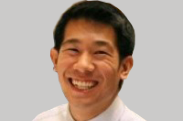 Discover how Workplace connects the Frontline to HQ Jonathan Lee