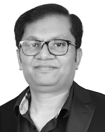 B&W Kumar Vaibhav Srivastava v